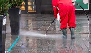 Commercial Pressure Washing: Enhancing Your Business’s Appearance